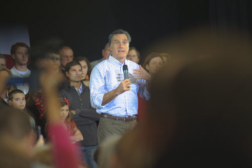 Mitt Romney speaks to supporters at rally in Exeter, NH