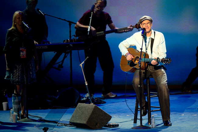 A welcome break at the DNC courtesy of James Taylor.